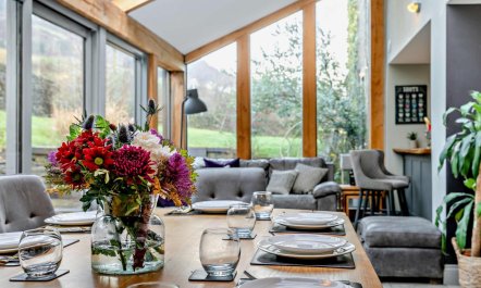 6 Bed in Huddersfield 9