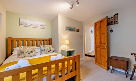 2 Bed in Brixham 5