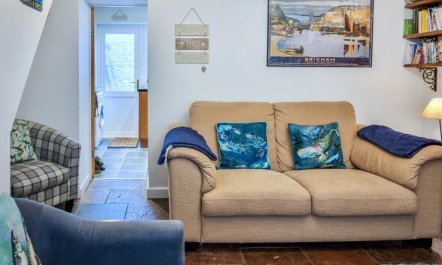2 Bed in Brixham 1