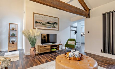 2 Bed in High Peak 2