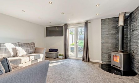 2 Bed in Aberaeron 4