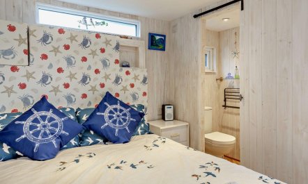 1 Bed in Bridport 8