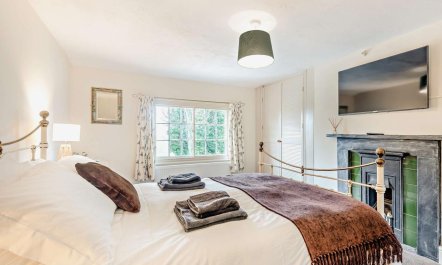 2 Bed in Alford 6