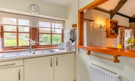 2 Bed in Haverfordwest 8