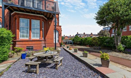 2 Bed in Lytham St Annes 0