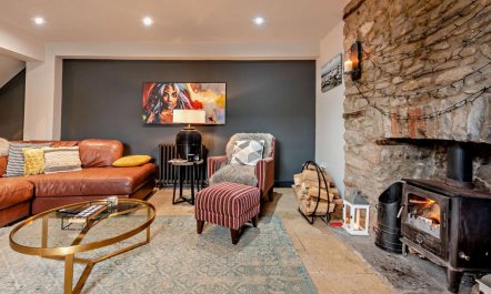 3 Bed in Tenby 2