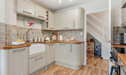 3 Bed in Seaview 9