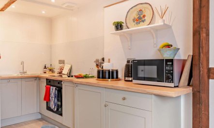 1 Bed in Sherborne 5