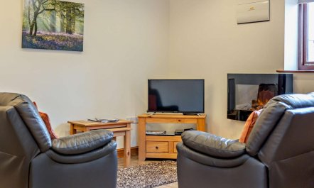 2 Bed in Ellesmere 5