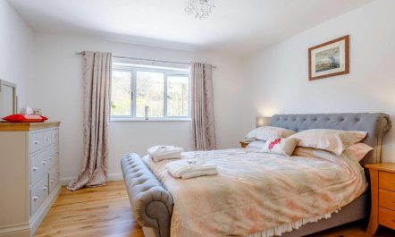 4 Bed in Barnstaple 8