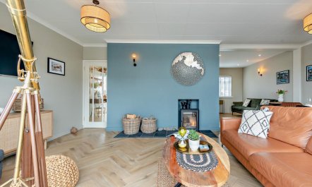 3 Bed in Aberaeron 1