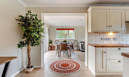 5 Bed in Dunbar 4