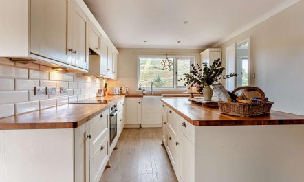 5 Bed in Dunbar 8