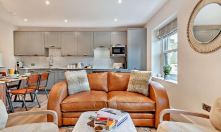 2 Bed in Cheltenham 2