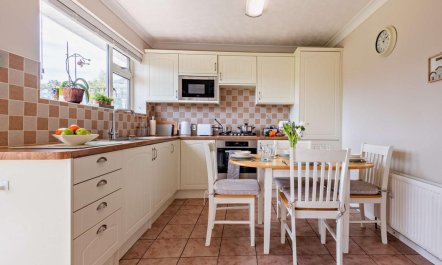 3 Bed in Christchurch 3