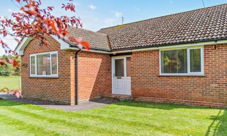 3 Bed in Christchurch 1