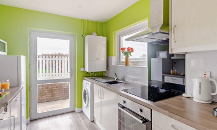 1 Bed in Bembridge 3