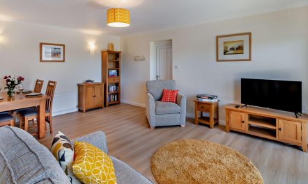 1 Bed in Bembridge 1