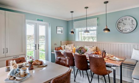 6 Bed in Broxburn 6