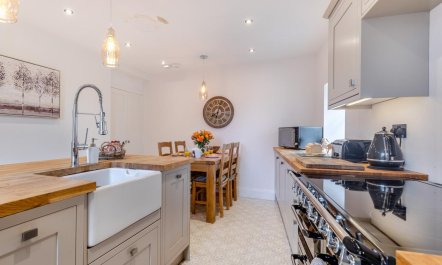 2 Bed in Hope Valley 7