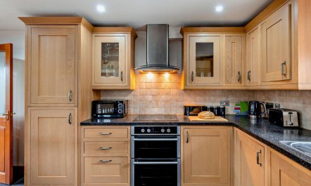 3 Bed in Bala 4