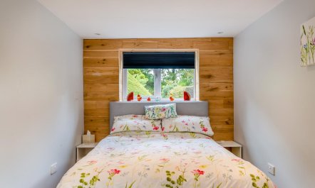 1 Bed in Bridport 9