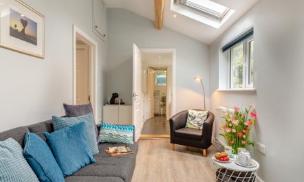 1 Bed in Bridport 4