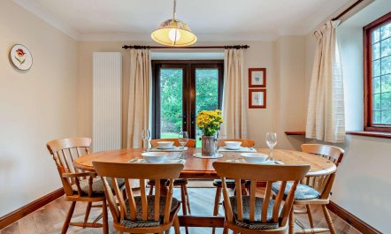 5 Bed in Cheltenham 7