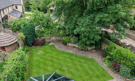 5 Bed in Cheltenham 1