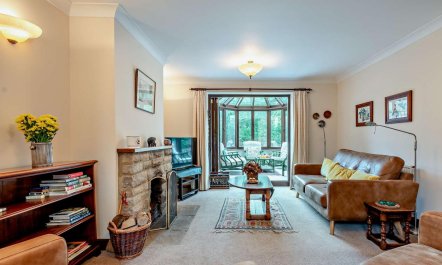 5 Bed in Cheltenham 2