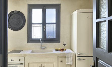 The Horizon's Cradle 4