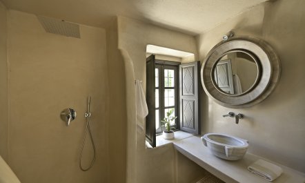 The Horizon's Cradle 1