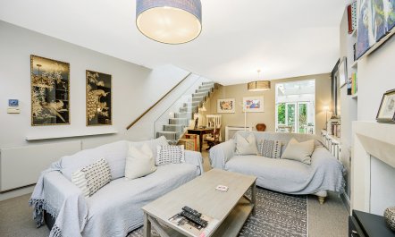The London Mews 7