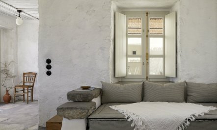 Rimini in Therassia 6