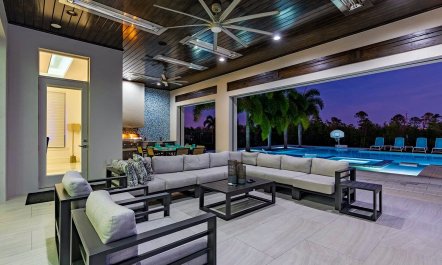 Castle and Cape Villa 4