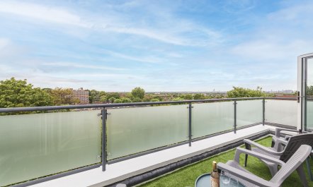 Penthouse Splendour 1