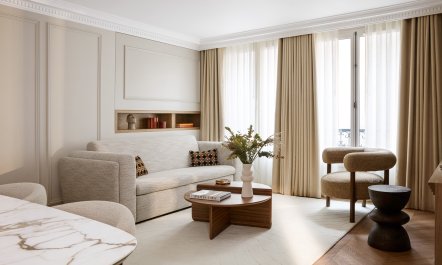 In Chic Paris