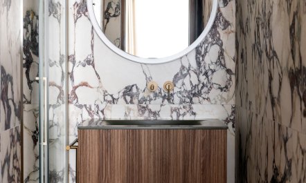 In Chic Paris 7