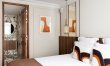 In Chic Paris 6