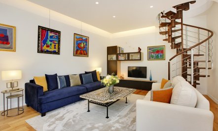 The Ritz 6