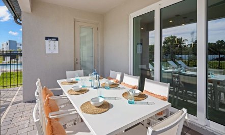 Rocket to the Moon 2