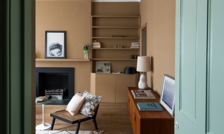Mid-Century Royale 1