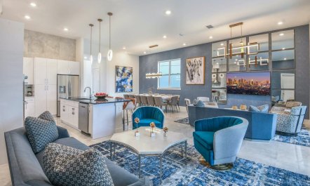 Sailing On A Sunshine Day 5