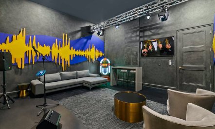 Sunshine on the Oleanders 2