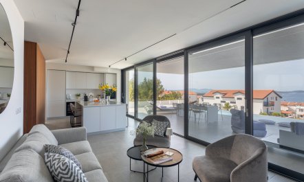 Shine like the Moon 6