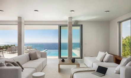 Blissful Sea Retreat 0