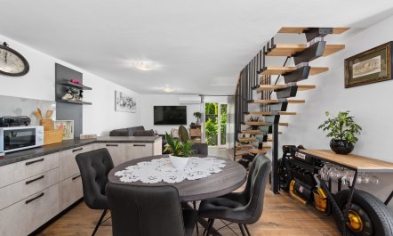 Seaside Beauty Spot 2