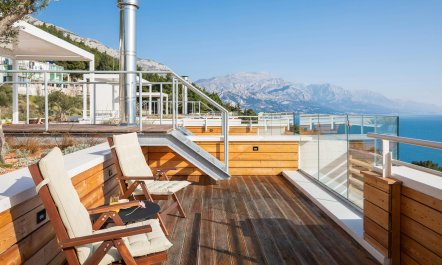 The Moon & the Love 1