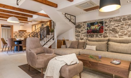 A Lesson in Seclusion 3