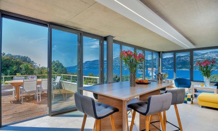 Whisper In The Moonlight 0